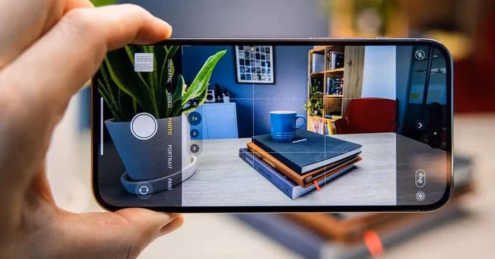Dải tương phản rộng và khả năng quay video của iPhone 14 Pro Max vẫn thuộc top đầu thị trường