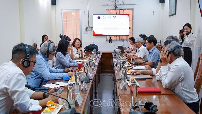 Các đại biểu thảo luận về phương án triển khai sàng lọc lao diện rộng tại địa phương.