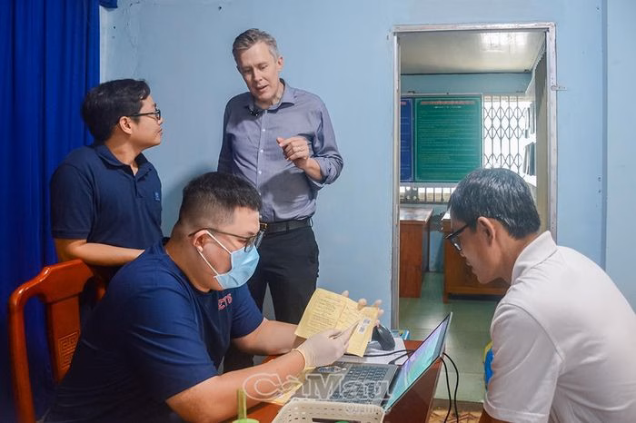 Đội ngũ chuyên gia quốc tế khảo sát thực tế để tinh chỉnh mô hình ACT5 trong năm 2024.